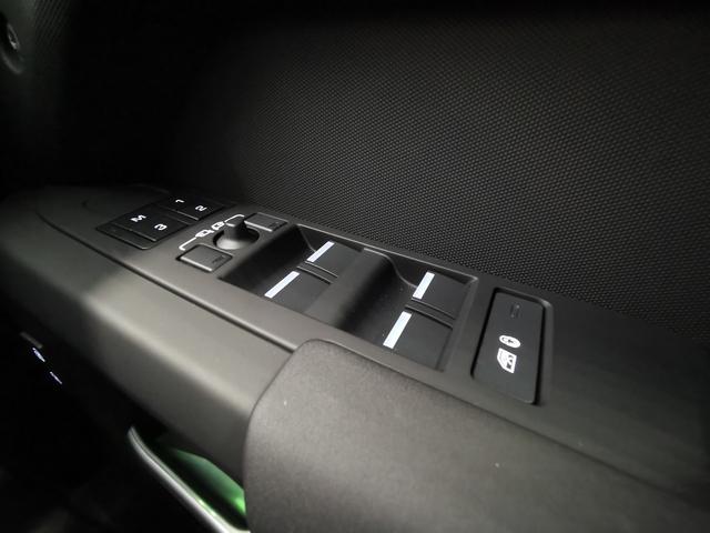 ディフェンダー 130X-ダイナミックSE D350 禁煙車 1オナ SR Aサス シートHC MERIDIAN リアシートH 20インチAW インタラクティブドライバーディスプレイ ワイヤレスデバイスチャージング クリアサイトインテリアリアビューミラー(51枚目)