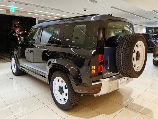ディフェンダー カウンティエクステリアパックキュレテッドフォジャパン 禁煙車 1オナ 黒革 シートH エアサス 20インチ”スタイル9013” コールドクライメートパック タスマンブルーコントラストルーフ オールテレインタイヤ エアサスペンションパック(17枚目)