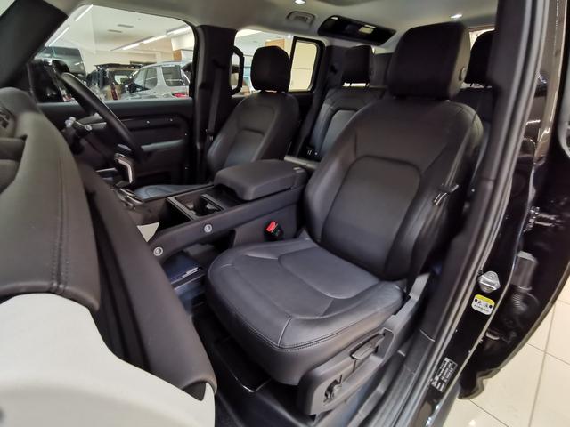 ディフェンダー カウンティエクステリアパックキュレテッドフォジャパン 禁煙車 1オナ 黒革 シートH エアサス 20インチ”スタイル9013” コールドクライメートパック タスマンブルーコントラストルーフ オールテレインタイヤ エアサスペンションパック(23枚目)
