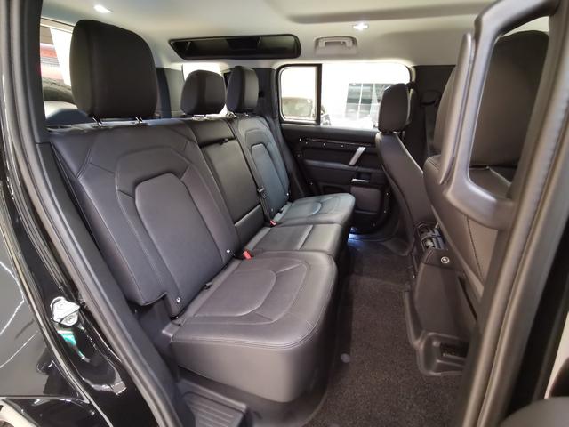 ディフェンダー カウンティエクステリアパックキュレテッドフォジャパン 禁煙車 1オナ 黒革 シートH エアサス 20インチ”スタイル9013” コールドクライメートパック タスマンブルーコントラストルーフ オールテレインタイヤ エアサスペンションパック(24枚目)