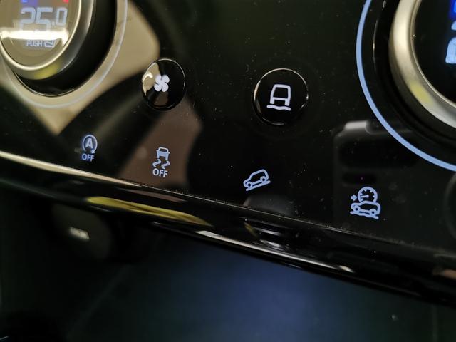 ディスカバリースポーツ ベースグレード 180PS 禁煙車 1オナ 7人乗り シートH 液晶ミラー インタラクティブドライバーディスプレイ ACC プレミアムLEDヘッドライト パワーテールゲート フロントフォグランプ ステアリングヒーター(43枚目)