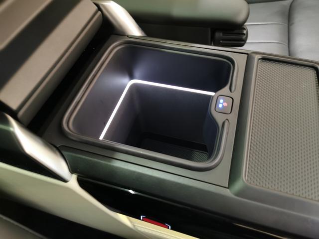 レンジローバー HSE P530 ロングホイールベース 禁煙車 1オナ 黒革 SR 電ステ MERIDIAN HUD 全席シートH&C プレミアムアップグレードインテリアパック 11.4インチリアシートエンターテインメント 4ゾーンクライメートコントロール(20枚目)