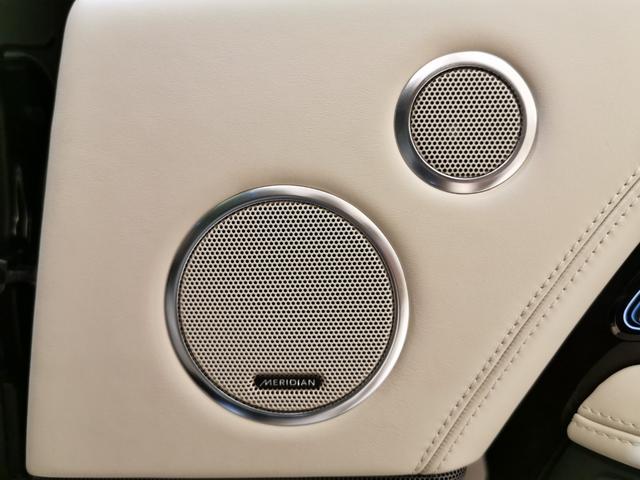 レンジローバー オートバイオグラフィー 525PS 禁煙車 1オナ 白革 SR シートH&C MERIDIAN 22インチAW インタラクティブドライバーディスプレイ ステアリングH 電動調整ステアリングコラム リアエンターテイメント シートマッサージ(3枚目)