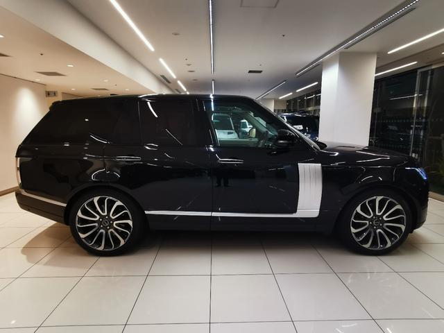 レンジローバー オートバイオグラフィー 525PS 禁煙車 1オナ 白革 SR シートH&C MERIDIAN 22インチAW インタラクティブドライバーディスプレイ ステアリングH 電動調整ステアリングコラム リアエンターテイメント シートマッサージ(21枚目)