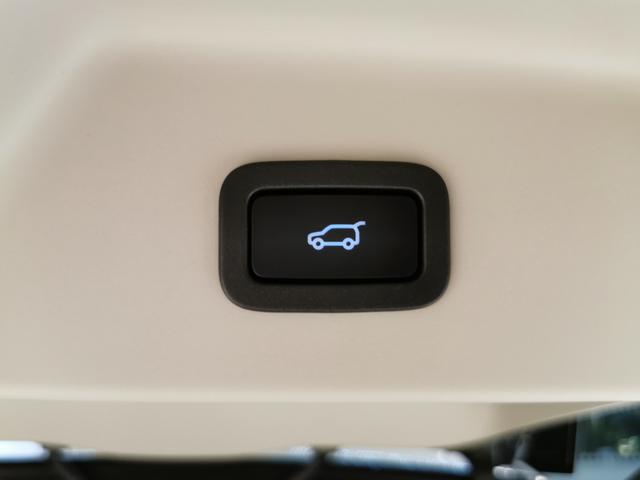 レンジローバー オートバイオグラフィー 525PS 禁煙車 1オナ 白革 SR シートH&C MERIDIAN 22インチAW インタラクティブドライバーディスプレイ ステアリングH 電動調整ステアリングコラム リアエンターテイメント シートマッサージ(26枚目)