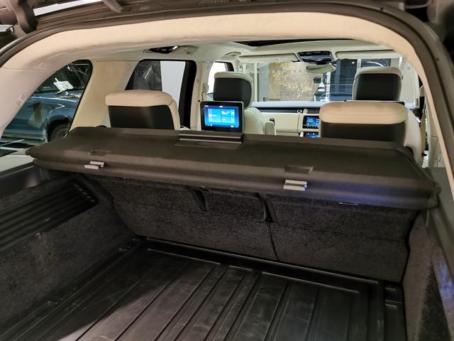 レンジローバー オートバイオグラフィー 525PS 禁煙車 1オナ 白革 SR シートH&C MERIDIAN 22インチAW インタラクティブドライバーディスプレイ ステアリングH 電動調整ステアリングコラム リアエンターテイメント シートマッサージ(50枚目)