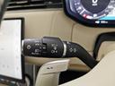 ＳＶ　Ｐ５３０　スタンダードホイールベース　認定中古車　１オーナー　白革シート　サンルーフ　全席シートＨ＆Ｃ　リアエンターテイメント　ＨＵＤ　テールゲートイベントスイート　クリアサイトインテリアリアビューミラー　純正２３インチＡＷ（66枚目）