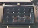 新しく生まれ変わったインフォテイメントシステム「Pivi Pro」を搭載します。AppleCarPlay / Android Auto接続にも対応。より直感的でスマートな操作が可能となります。