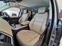 イギリス車らしい明るめのシートの組み合わせです。外から見たときの印象もかなり明るくなり人気のシートカラーです。