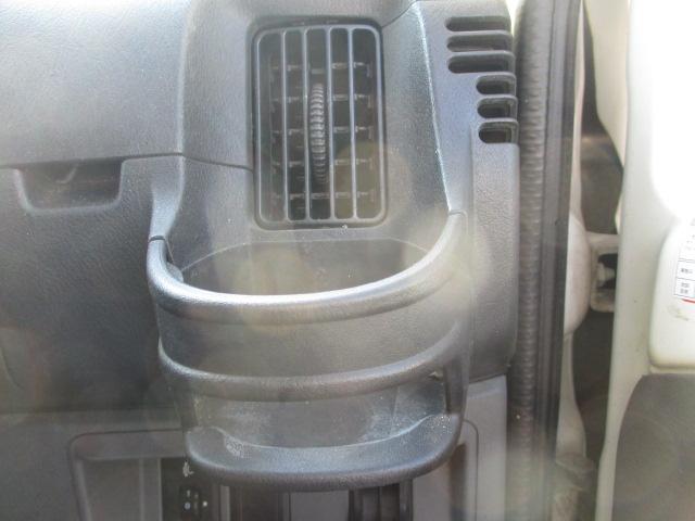 MITSUBISHI MINICAB VAN CD | 2014 | WHITE | 148296 km MITSUBISHI MINICAB VAN CD | 2014 | WHITE | 148296 km