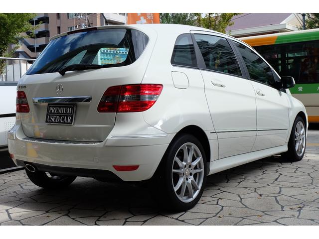 Bクラス B180スポーツパッケージ スポーツパッケージ専用ステアリングシフトスイッチ パワステ パワーウインドウ 運転席エアバッグ クルーズコントロール エアコン ABS イモビライザー Wエアバッグ(6枚目)