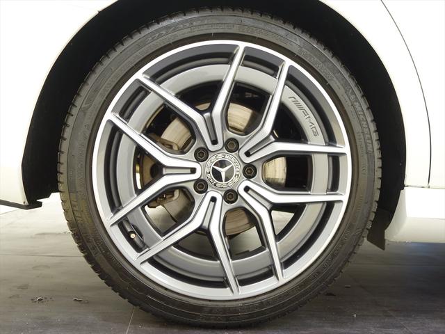 Ｅクラス Ｅ２００　スポーツ　ＡＭＧラインインテリアパッケージ　エクスクルーシブパッケージ　Ｂｌｕｅｔｏｏｔｈ接続　ＥＴＣ　ＬＥＤヘッドライト　ＴＶ　アイドリングストップ　クルーズコントロール　コネクテッド機能　サイドカメラ（9枚目）