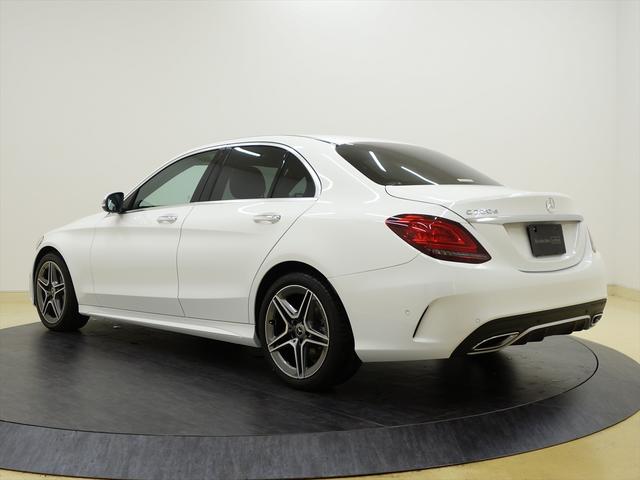 Ｃクラス Ｃ２２０　ｄ　アバンギャルド　ＡＭＧライン　Ｂｌｕｅｔｏｏｔｈ接続　ＥＴＣ　ＬＥＤヘッドライト　ＴＶ　アイドリングストップ　クルーズコントロール　コネクテッド機能　シートヒーター　トランクスルー　ナビ　バックモニター　パワーシート　フロアマット（4枚目）