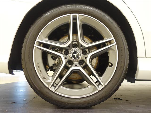 Ｃクラス Ｃ２２０　ｄ　アバンギャルド　ＡＭＧライン　Ｂｌｕｅｔｏｏｔｈ接続　ＥＴＣ　ＬＥＤヘッドライト　ＴＶ　アイドリングストップ　クルーズコントロール　コネクテッド機能　シートヒーター　トランクスルー　ナビ　バックモニター　パワーシート　フロアマット（8枚目）