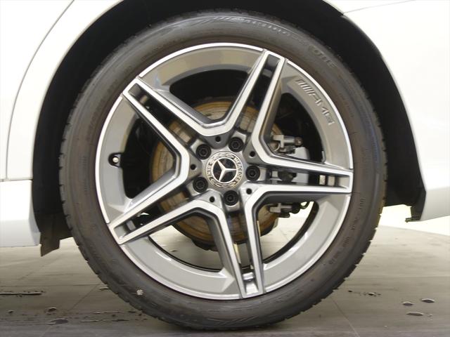 Ｃクラス Ｃ２２０　ｄ　アバンギャルド　ＡＭＧライン　Ｂｌｕｅｔｏｏｔｈ接続　ＥＴＣ　ＬＥＤヘッドライト　ＴＶ　アイドリングストップ　クルーズコントロール　コネクテッド機能　シートヒーター　トランクスルー　ナビ　バックモニター　パワーシート　フロアマット（10枚目）