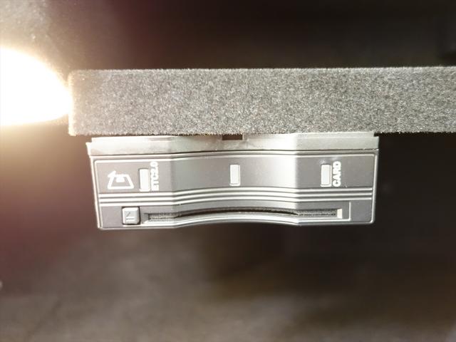 Ｃクラス Ｃ２２０　ｄ　アバンギャルド　ＡＭＧライン　Ｂｌｕｅｔｏｏｔｈ接続　ＥＴＣ　ＬＥＤヘッドライト　ＴＶ　アイドリングストップ　クルーズコントロール　コネクテッド機能　シートヒーター　トランクスルー　ナビ　バックモニター　パワーシート　フロアマット（15枚目）