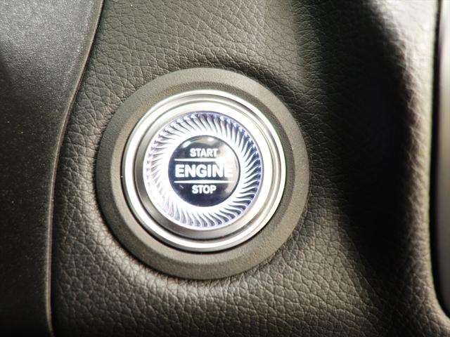 Ｃクラス Ｃ２２０　ｄ　アバンギャルド　ＡＭＧライン　Ｂｌｕｅｔｏｏｔｈ接続　ＥＴＣ　ＬＥＤヘッドライト　ＴＶ　アイドリングストップ　クルーズコントロール　コネクテッド機能　シートヒーター　トランクスルー　ナビ　バックモニター　パワーシート　フロアマット（21枚目）