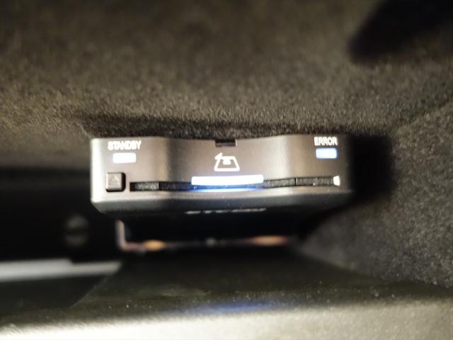 Ｃクラスオールテレイン Ｃ２２０　ｄ　４マチック　オールテレイン　レザーエクスクルーシブパッケージ　Ｂｌｕｅｔｏｏｔｈ接続　ＥＴＣ　ＬＥＤヘッドライト　ＴＶ　アイドリングストップ　クルーズコントロール　コネクテッド機能　サイドカメラ　サンルーフ・ガラスルーフ（16枚目）