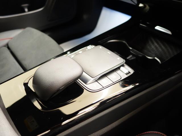 ＣＬＡクラス ＣＬＡ２００　ｄ　ＡＭＧラインパッケージ　Ｂｌｕｅｔｏｏｔｈ接続　ＥＴＣ　ＬＥＤヘッドライト　ＴＶ　アイドリングストップ　クルーズコントロール　コネクテッド機能　シートヒーター　トランクスルー　ナビ　バックモニター（23枚目）