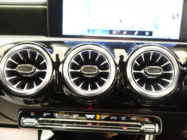 ＣＬＡクラス ＣＬＡ２００　ｄ　ＡＭＧラインパッケージ　Ｂｌｕｅｔｏｏｔｈ接続　ＥＴＣ　ＬＥＤヘッドライト　ＴＶ　アイドリングストップ　クルーズコントロール　コネクテッド機能　シートヒーター　トランクスルー　ナビ　バックモニター（26枚目）