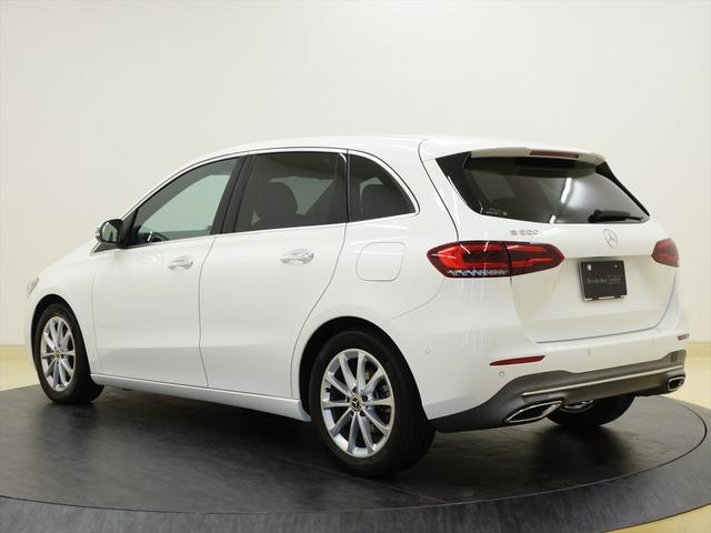 Ｂクラス Ｂ２００　ｄ　ナビゲーションパッケージ　Ｂｌｕｅｔｏｏｔｈ接続　ＥＴＣ　ＬＥＤヘッドライト　ＴＶ　アイドリングストップ　クルーズコントロール　コネクテッド機能　シートヒーター　トランクスルー　ナビ　バックモニター（4枚目）