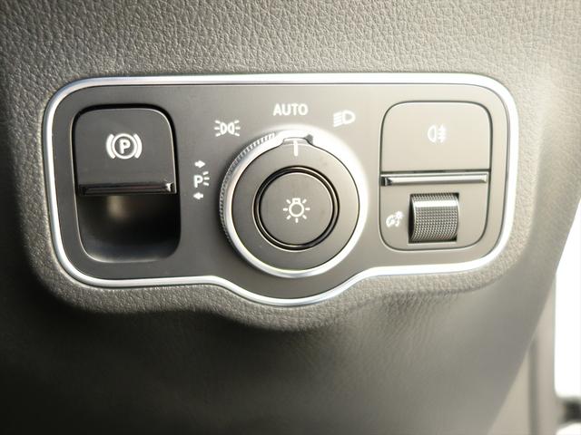 Ｂクラス Ｂ２００　ｄ　ナビゲーションパッケージ　Ｂｌｕｅｔｏｏｔｈ接続　ＥＴＣ　ＬＥＤヘッドライト　ＴＶ　アイドリングストップ　クルーズコントロール　コネクテッド機能　シートヒーター　トランクスルー　ナビ　バックモニター（21枚目）