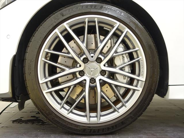 Ｃクラス Ｃ４３　４マチック　Ｂｌｕｅｔｏｏｔｈ接続　ＥＴＣ　ＬＥＤヘッドライト　ＴＶ　アイドリングストップ　クルーズコントロール　コネクテッド機能　サイドカメラ　サンルーフ・ガラスルーフ　シートエアコン　シートヒーター（10枚目）