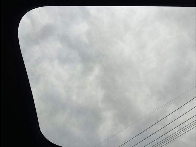 GLB GLB35 4マチック アドバンスドパッケージ 3列シート Bluetooth接続 ETC LEDヘッドライト TV アイドリングストップ クルーズコントロール コネクテッド機能 サイドカメラ サンルーフ・ガラスルーフ(21枚目)