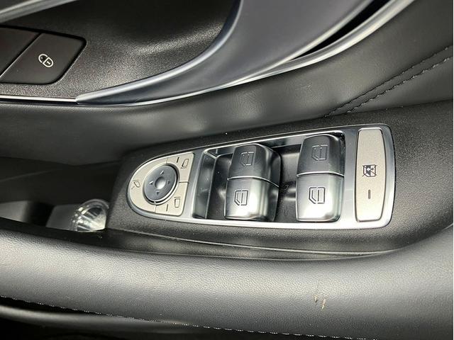 Eクラスステーションワゴン E53 4マチック+ ステーションワゴン エクスクルーシブパッケージ Bluetooth接続 ETC LEDヘッドライト TV アイドリングストップ クルーズコントロール コネクテッド機能 サイドカメラ サンルーフ・ガラスルーフ(14枚目)