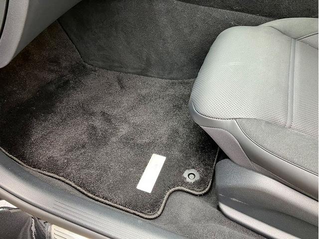 Eクラスステーションワゴン E53 4マチック+ ステーションワゴン エクスクルーシブパッケージ Bluetooth接続 ETC LEDヘッドライト TV アイドリングストップ クルーズコントロール コネクテッド機能 サイドカメラ サンルーフ・ガラスルーフ(22枚目)