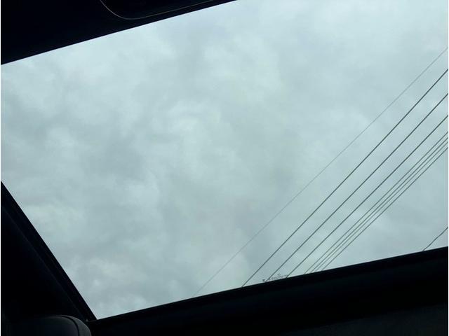 GLC GLC43 4マチック AMGレザーエクスクルーシブパッケージ Bluetooth接続 ETC LEDヘッドライト TV アイドリングストップ クルーズコントロール コネクテッド機能 サイドカメラ サンルーフ・ガラスルーフ(17枚目)