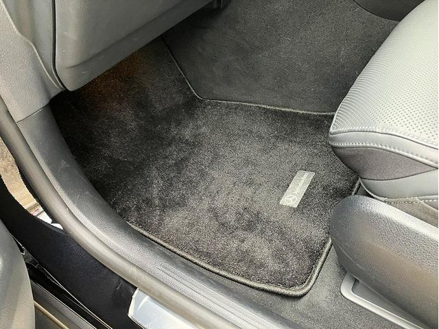 GLC GLC43 4マチック AMGレザーエクスクルーシブパッケージ Bluetooth接続 ETC LEDヘッドライト TV アイドリングストップ クルーズコントロール コネクテッド機能 サイドカメラ サンルーフ・ガラスルーフ(20枚目)