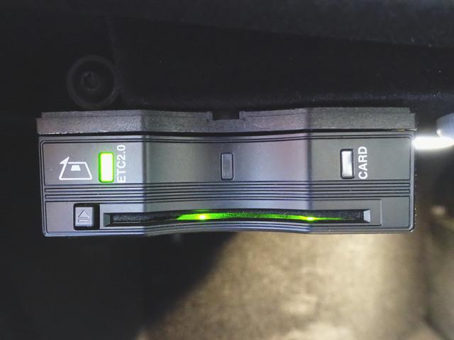 Ｅクラス Ｅ２００　スポーツ　ＡＭＧラインインテリアパッケージ　エクス　クルーシブパッケージ（10枚目）