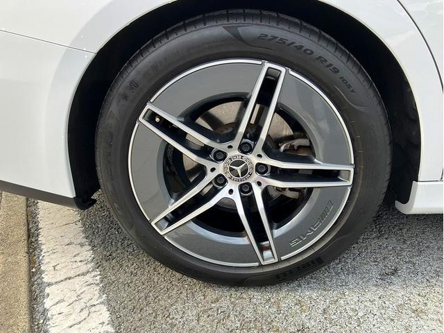 Eクラスステーションワゴン E220 d ステーションワゴン アバンギャルド AMGライ ンパッケージ レザーエクスクルーシブパッケージ アドバンスドパッケージ デジタルインテリアパッケージ(15枚目)