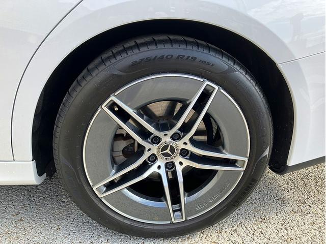 Eクラスステーションワゴン E220 d ステーションワゴン アバンギャルド AMGライ ンパッケージ レザーエクスクルーシブパッケージ アドバンスドパッケージ デジタルインテリアパッケージ(17枚目)