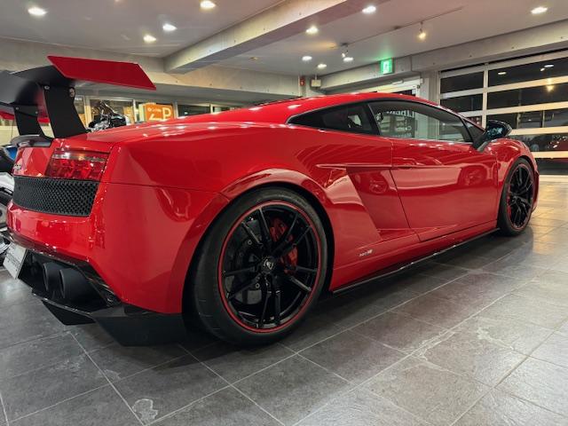 ランボルギーニ ガヤルド LP570-4 スーパートロフェオ ランボルギーニ ガヤルド LP570-4 スーパートロフェオ