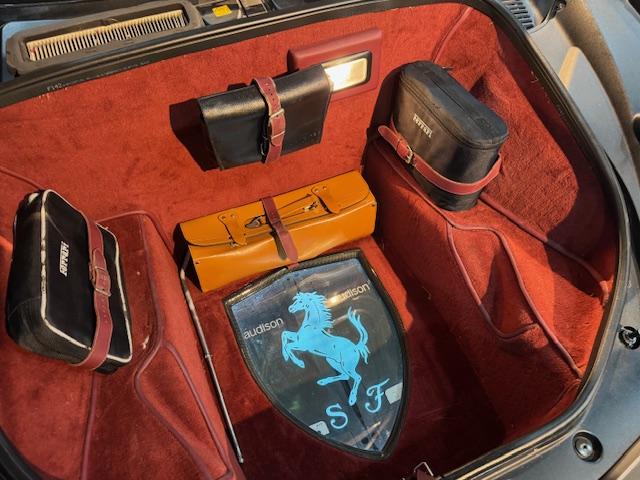 ４５８イタリア ベースグレード　並行車　無事故車　フロントリフティング　カーボンファイバー製ＬＥＤドライバーゾーン　カーボンパドルシフト　パワーシート　カーボントリム　カーボンサイドミラー　カーボンドアハンドル　カーボン紙ルプレート（22枚目）