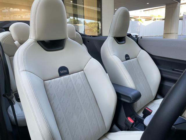 ＭＩＮＩ クーパーＳ　コンバーチブル　フェイバリット・トリム　【正規認定中古車】【全国正規ディーラー保証付／２年・走行距離無制限】弊社デモカー　ＪＣＷシート　ｈａｒｍａｎ／ｋａｒｄｏｎ　ステアリングホイール　運転席アクティブシート　アダプティブＬＥＤヘッドライト（41枚目）