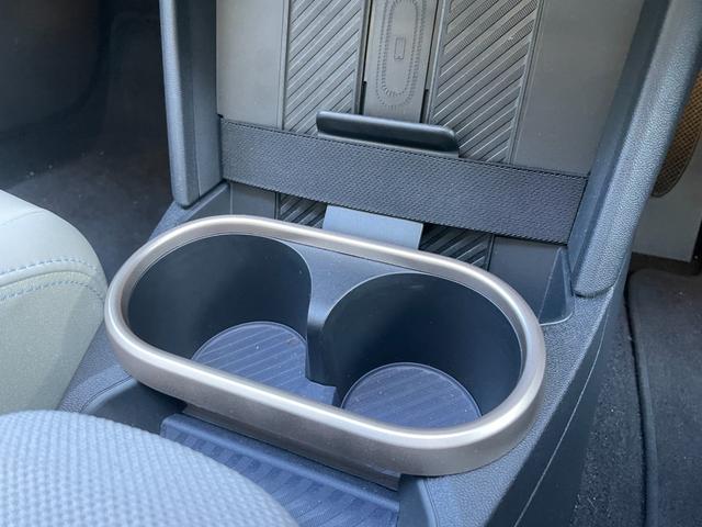 ＭＩＮＩ クーパーＳ　コンバーチブル　フェイバリット・トリム　【正規認定中古車】【全国正規ディーラー保証付／２年・走行距離無制限】弊社デモカー　ＪＣＷシート　ｈａｒｍａｎ／ｋａｒｄｏｎ　ステアリングホイール　運転席アクティブシート　アダプティブＬＥＤヘッドライト（52枚目）