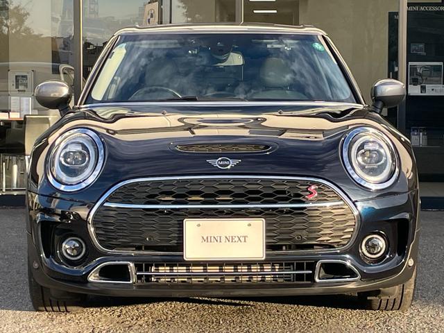 MINI クーパーS クラブマン 【正規認定中古車】【全国正規ディーラー保証付/2年・走行距離無制限】18AW LED コンフォートアクセス 社外TV 白革スポーツPシート バックカメラ インテリジェントセーフティ(10枚目)