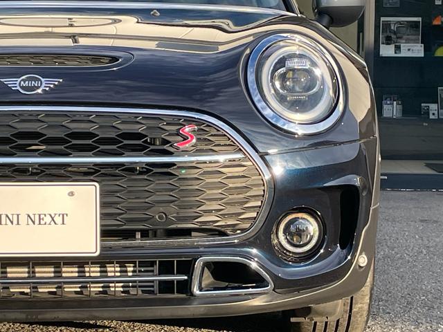 MINI クーパーS クラブマン 【正規認定中古車】【全国正規ディーラー保証付/2年・走行距離無制限】18AW LED コンフォートアクセス 社外TV 白革スポーツPシート バックカメラ インテリジェントセーフティ(11枚目)
