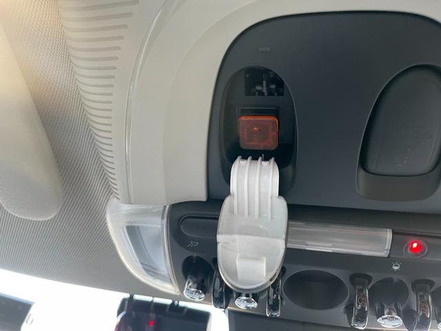 MINI クーパーS クラブマン 【正規認定中古車】【全国正規ディーラー保証付/2年・走行距離無制限】18AW LED コンフォートアクセス 社外TV 白革スポーツPシート バックカメラ インテリジェントセーフティ(60枚目)