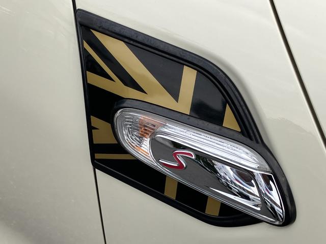 ＭＩＮＩ クーパーＳＤ　【正規認定中古車】【全国正規ディーラー保証付／２年・走行距離無制限】１７ＡＷ　ＬＥＤ　コンフォートアクセス　バックカメラ　インテリジェントセーフティ　黒布手動シート　オットマン　ＡＣＣ　ナビ（4枚目）