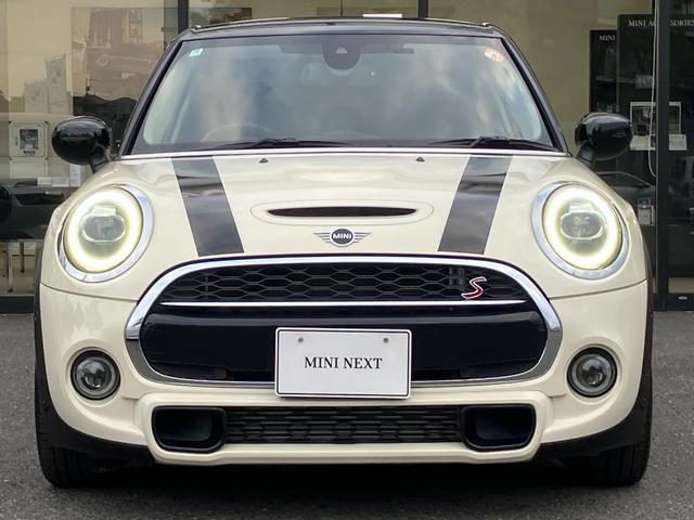 ＭＩＮＩ クーパーＳＤ　【正規認定中古車】【全国正規ディーラー保証付／２年・走行距離無制限】１７ＡＷ　ＬＥＤ　コンフォートアクセス　バックカメラ　インテリジェントセーフティ　黒布手動シート　オットマン　ＡＣＣ　ナビ（18枚目）
