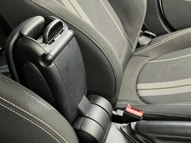 ＭＩＮＩ クーパーＳＤ　【正規認定中古車】【全国正規ディーラー保証付／２年・走行距離無制限】１７ＡＷ　ＬＥＤ　コンフォートアクセス　バックカメラ　インテリジェントセーフティ　黒布手動シート　オットマン　ＡＣＣ　ナビ（38枚目）