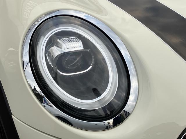 ＭＩＮＩ クーパーＳＤ　【正規認定中古車】【全国正規ディーラー保証付／２年・走行距離無制限】１７ＡＷ　ＬＥＤ　コンフォートアクセス　バックカメラ　インテリジェントセーフティ　黒布手動シート　オットマン　ＡＣＣ　ナビ（52枚目）