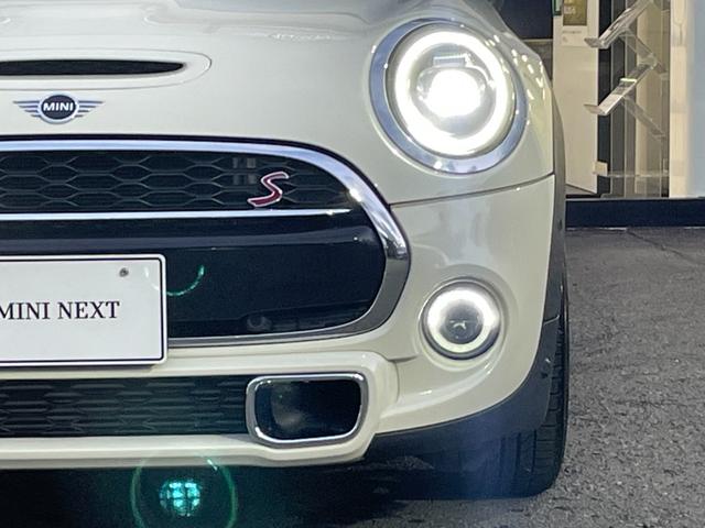 MINI クーパーSD 【正規認定中古車】【全国正規ディーラー保証付/2年・走行距離無制限】弊社下取り車 Yoursブラックレザーシート Yours18インチアルミホイール ACC アンビエント シートヒーター(12枚目)