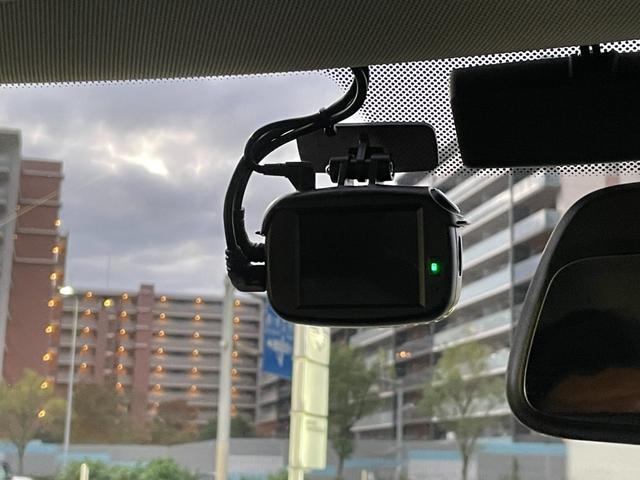 MINI クーパーSD 【正規認定中古車】【全国正規ディーラー保証付/2年・走行距離無制限】弊社下取り車 Yoursブラックレザーシート Yours18インチアルミホイール ACC アンビエント シートヒーター(49枚目)