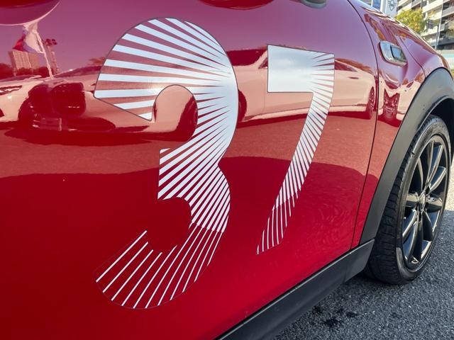 ＭＩＮＩ クーパーＳ　パディ・ホプカーク・エディション　【正規認定中古車】【全国正規ディーラー保証付／２年・走行距離無制限】限定車　弊社下取り車　ワンオーナー車　禁煙車　バックカメラ　前後ＰＤＣ　アンビエントライト　ＡＣＣ　純正前後ドラレコ（4枚目）