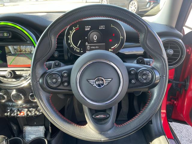 ＭＩＮＩ クーパーＳ　パディ・ホプカーク・エディション　【正規認定中古車】【全国正規ディーラー保証付／２年・走行距離無制限】限定車　弊社下取り車　ワンオーナー車　禁煙車　バックカメラ　前後ＰＤＣ　アンビエントライト　ＡＣＣ　純正前後ドラレコ（11枚目）